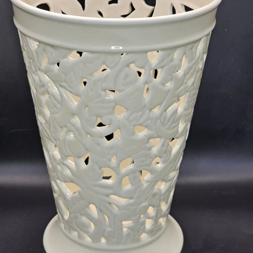 Villeroy &‎ Boch Heinrich White Reticulated Pierced Bird Floral Vase 8.5